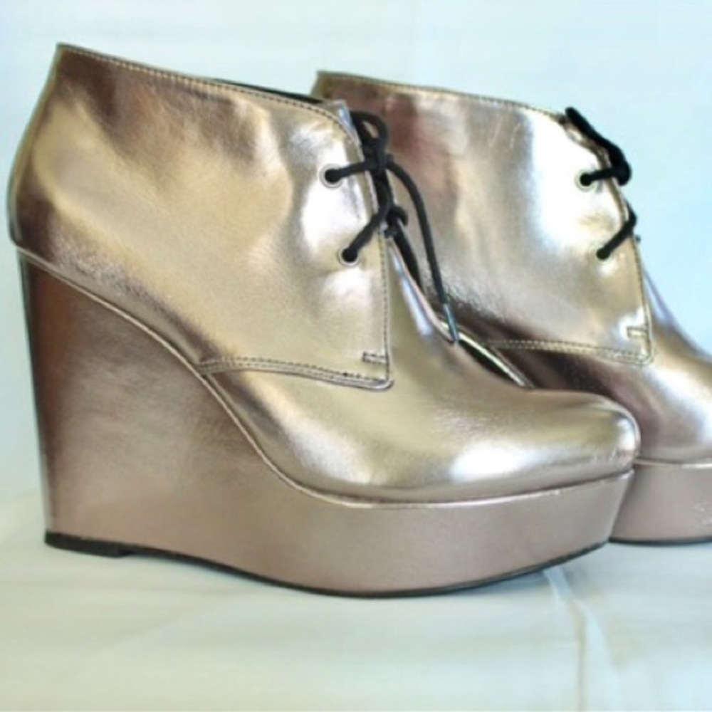 New rose gold silver Ankle Boots wedges size 7.5